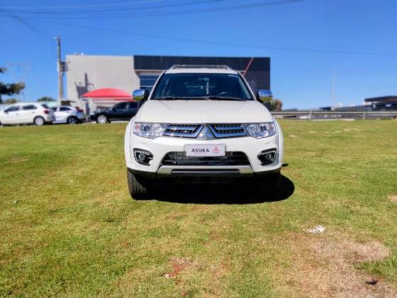 MITSUBISHI PAJERO 3.2 HPE 4X4 7 LUGARES 16V TURBO INTERCOOLER DIESEL 4P AUTOMÁTICO